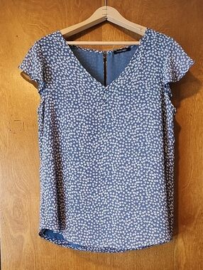 Papermoon Blue Floral V-Neck Short Sleeve Blouse